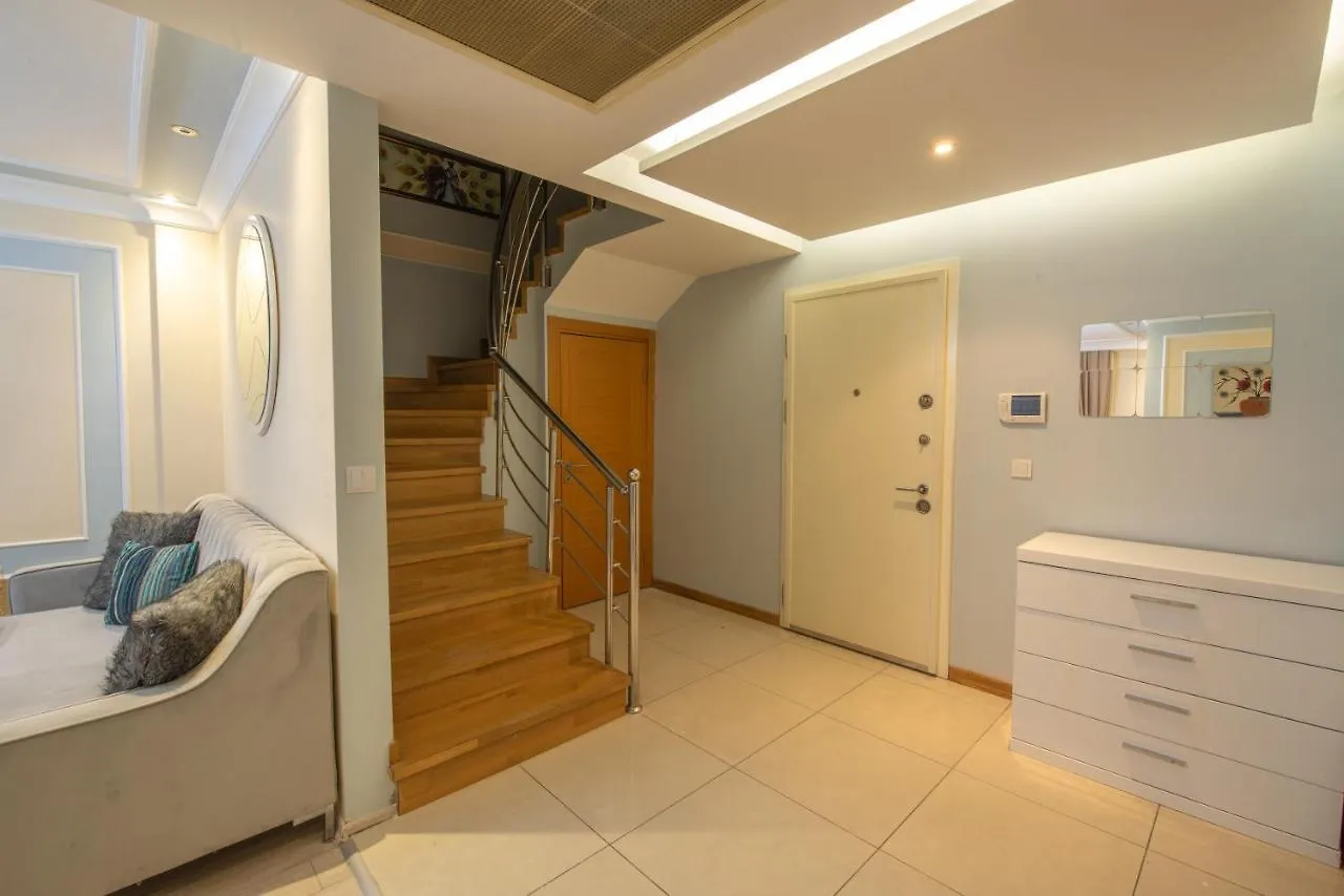 Three Bedroom Duplex Apartment With Large Terrace Istambul