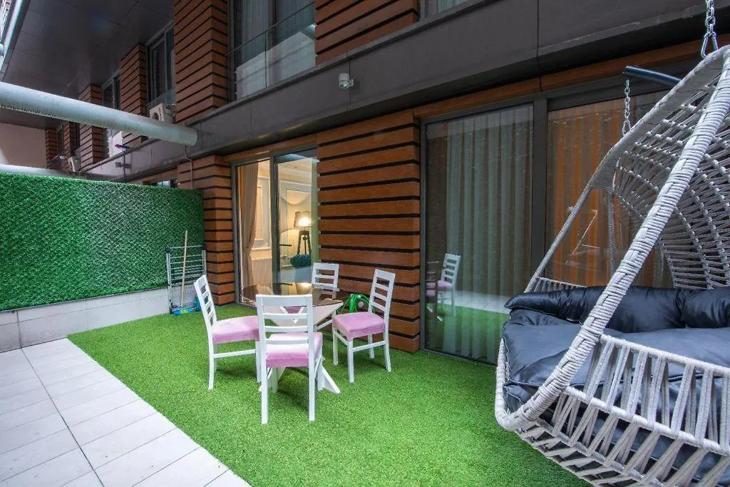 Three Bedroom Duplex Apartment With Large Terrace Istambul